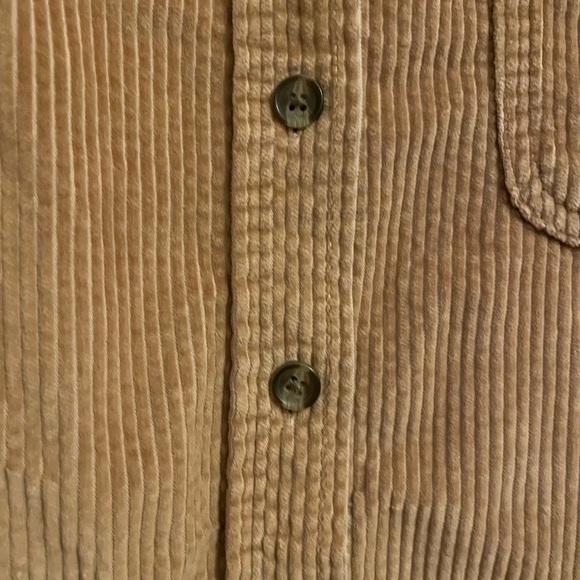 American Eagle Corduroy Cropped Button Up Shirt Tan Size Large - Picture 10 of 10